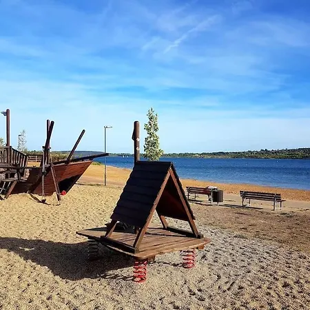 Hébergement de vacances Zauberwagen Am Geiseltalsee Stobnitz