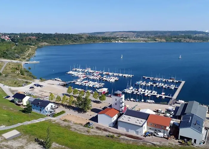 Ferienhaus Zauberwagen Am Geiseltalsee